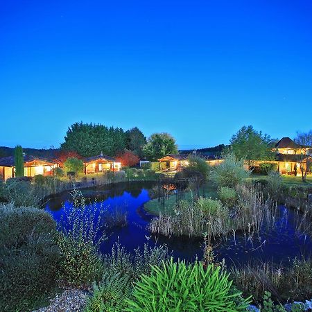 ホテルAu Jardin Fleuri Bosset エクステリア 写真